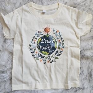 Kids Cream Earth Day T-Shirt NWOT